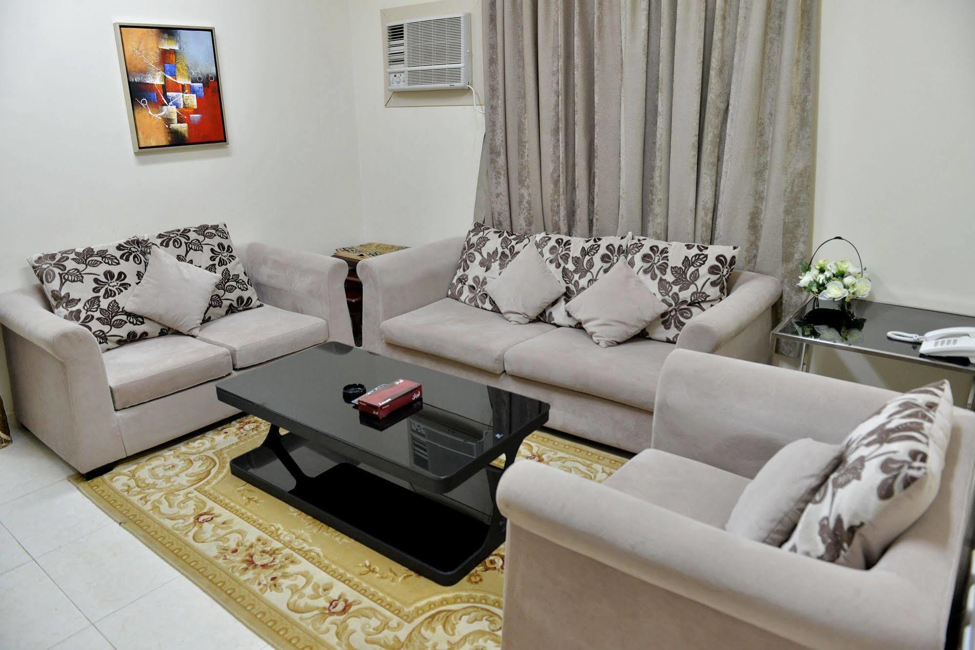 Al Mawasem Al Arbaa Aparthotel Al Al Jubail Dış mekan fotoğraf